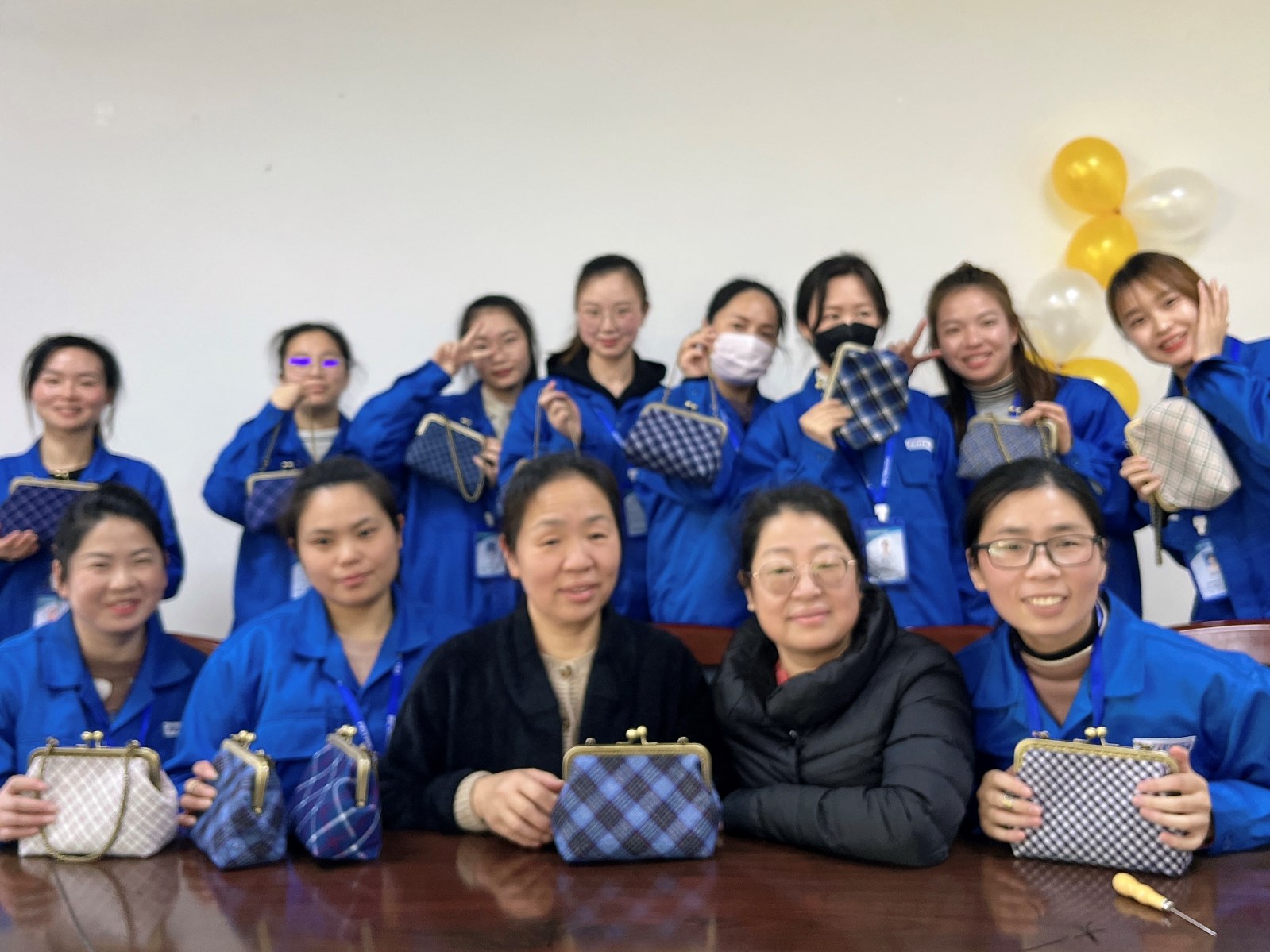 1646732044109696C855.jpg 333.jpg